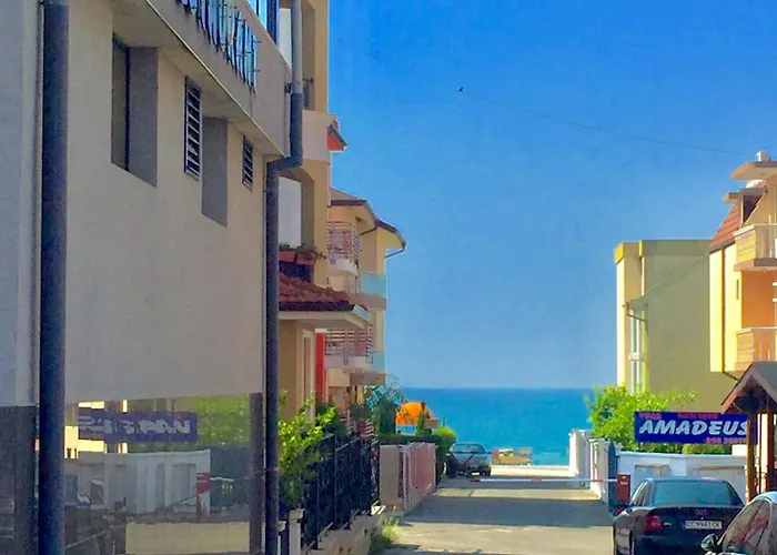 Boutique Royal Hotel 3*