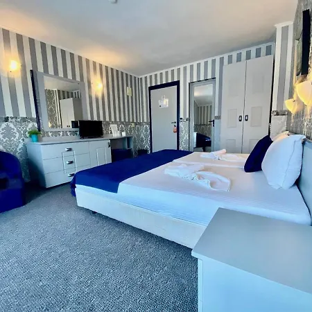 Ξενοδοχείο Boutique Royal 3*