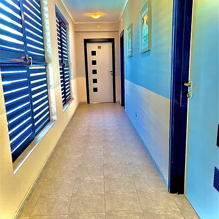 Ξενοδοχείο Boutique Royal 3*