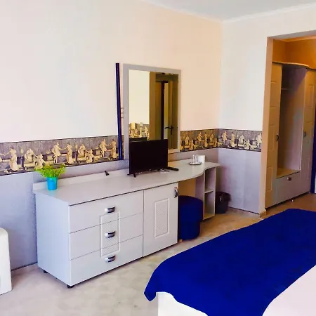 Boutique Royal 3* Νεσέμπαρ